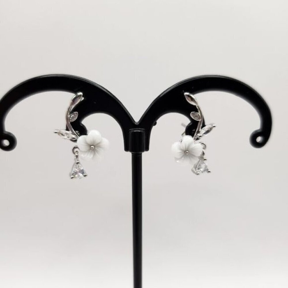 Sterling Silver 925‎ Floral Earrings With CZ Drops (NWOT)